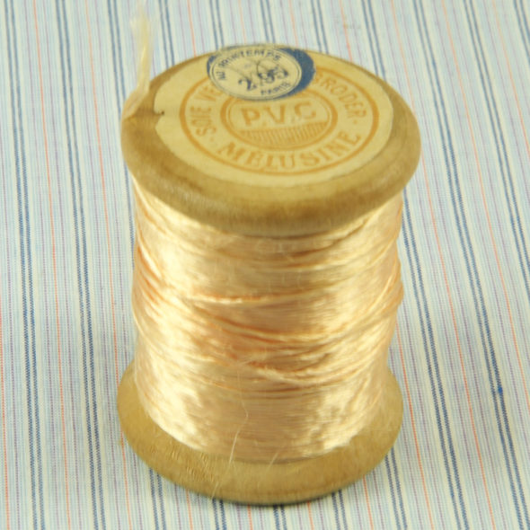 MER 198 – Bobine de fil de soie